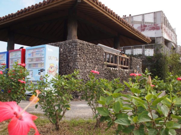 バンナ公園エメラルドの海を見る展望台